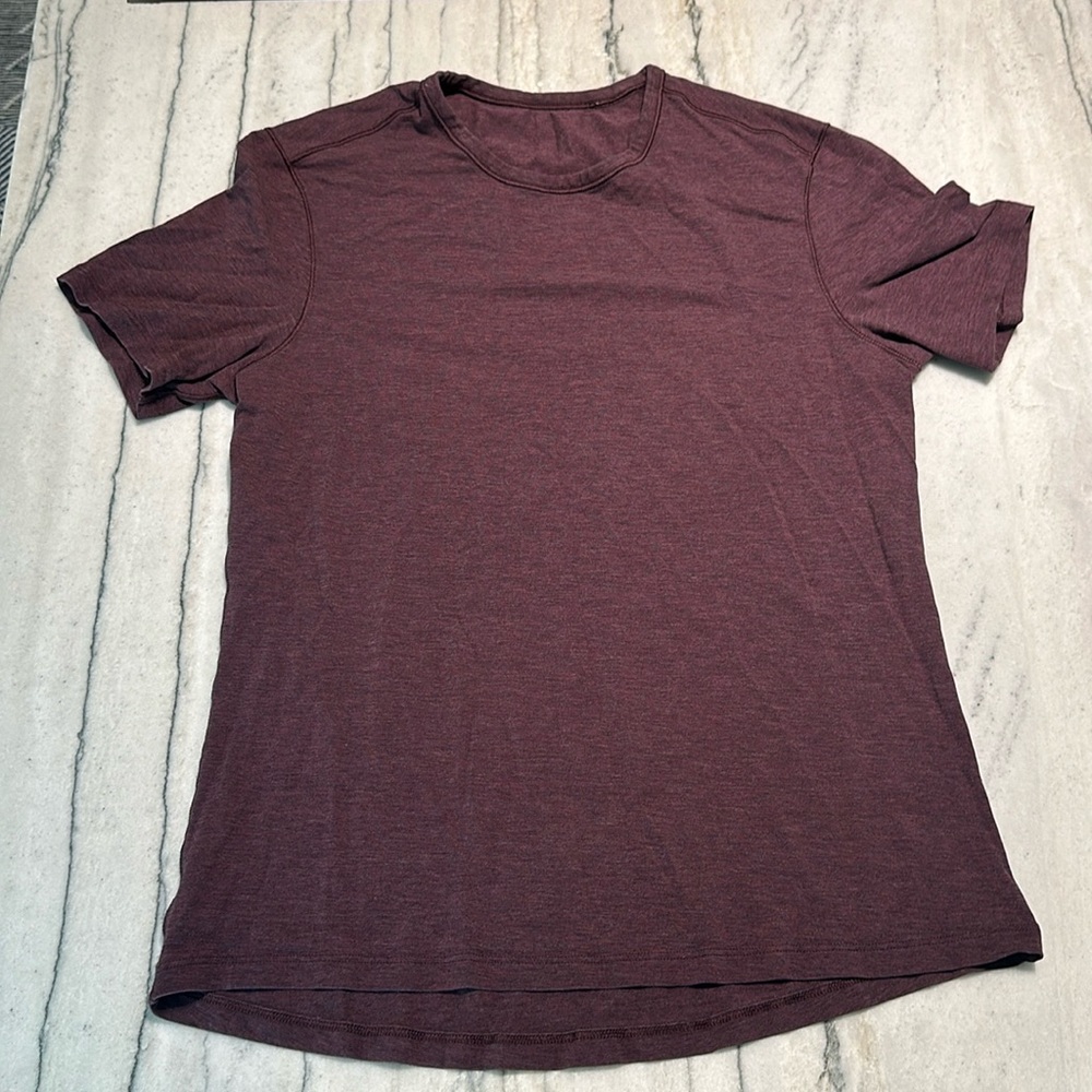 Great burgundy workout shirt